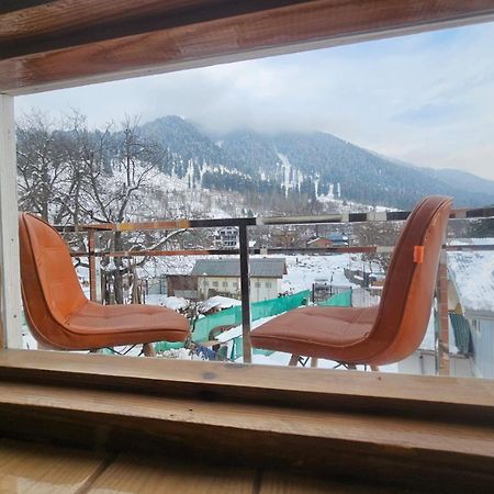 Delta View Hotel Pahalgām Екстериор снимка